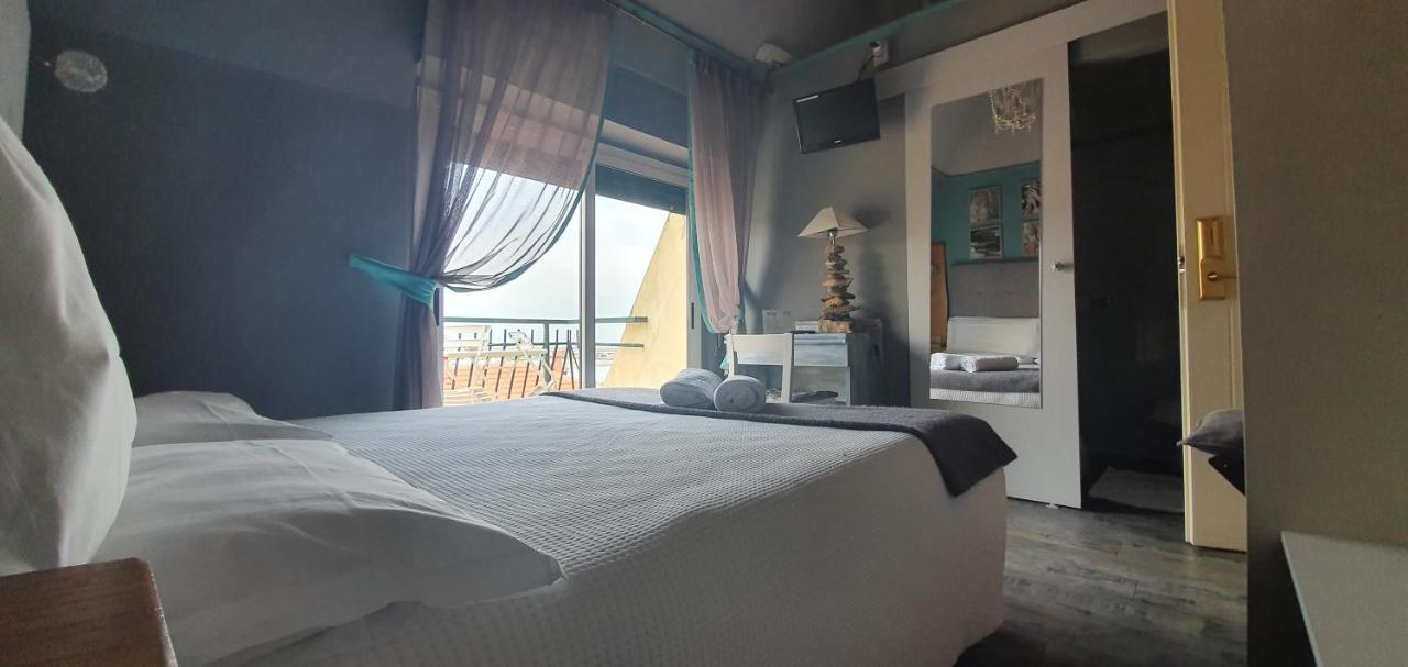 Hotel Zia Piera Киавари Екстериор снимка