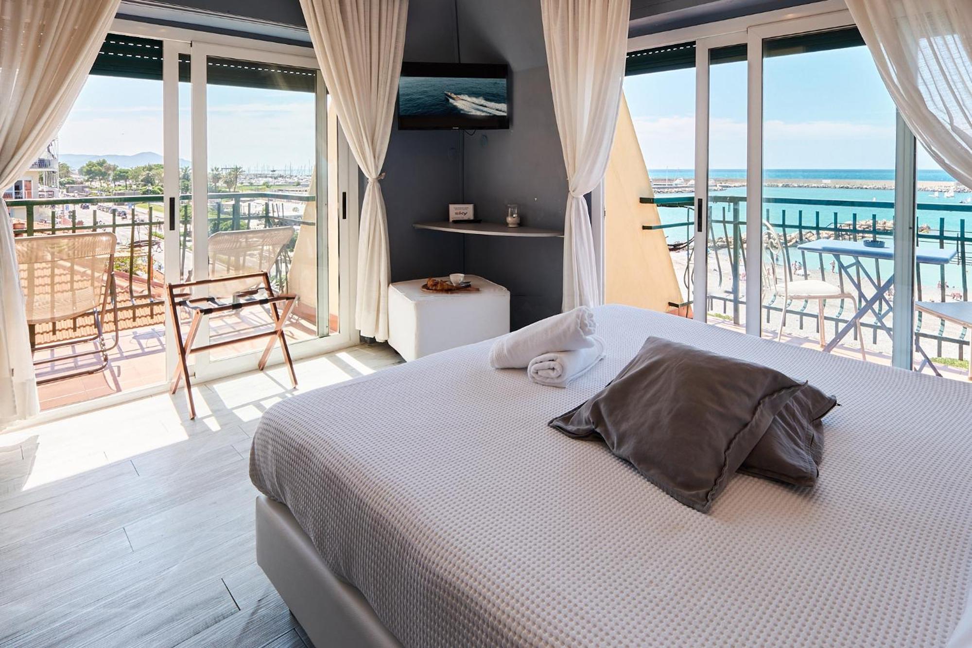 Hotel Zia Piera Киавари Екстериор снимка
