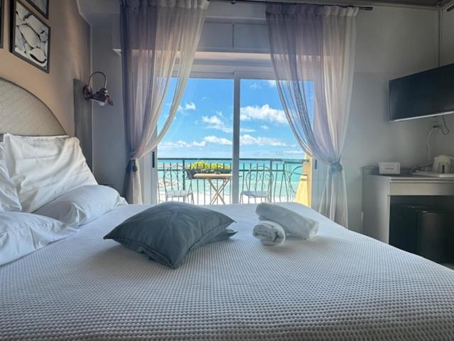 Hotel Zia Piera Киавари Екстериор снимка